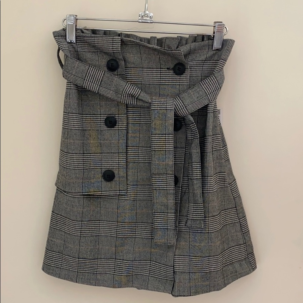 BNWT high waisted pleated skirt